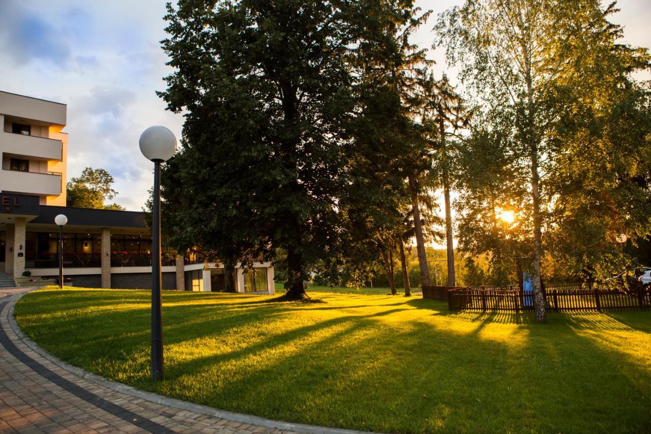A Hoteli - Hotel Slatina Врнячка-Баня Екстер'єр фото
